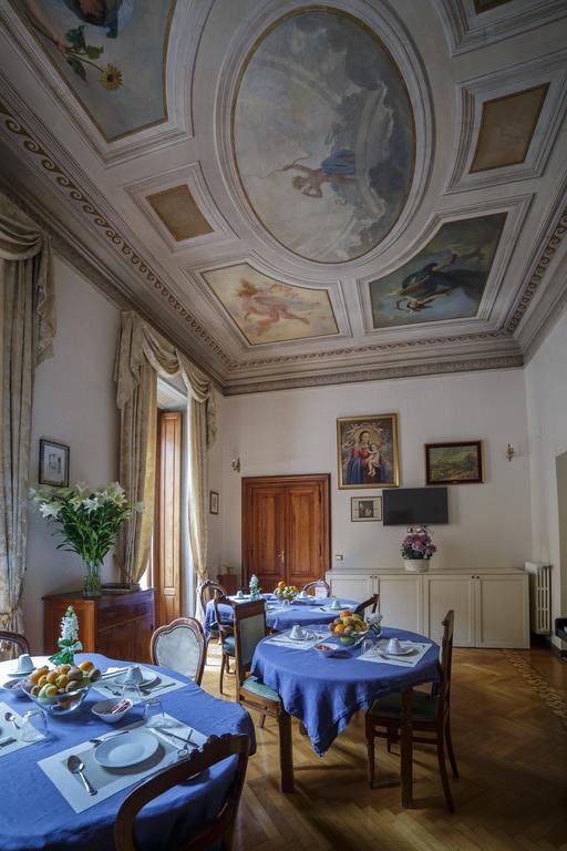 Affreschi Su Luxury 2* Roma