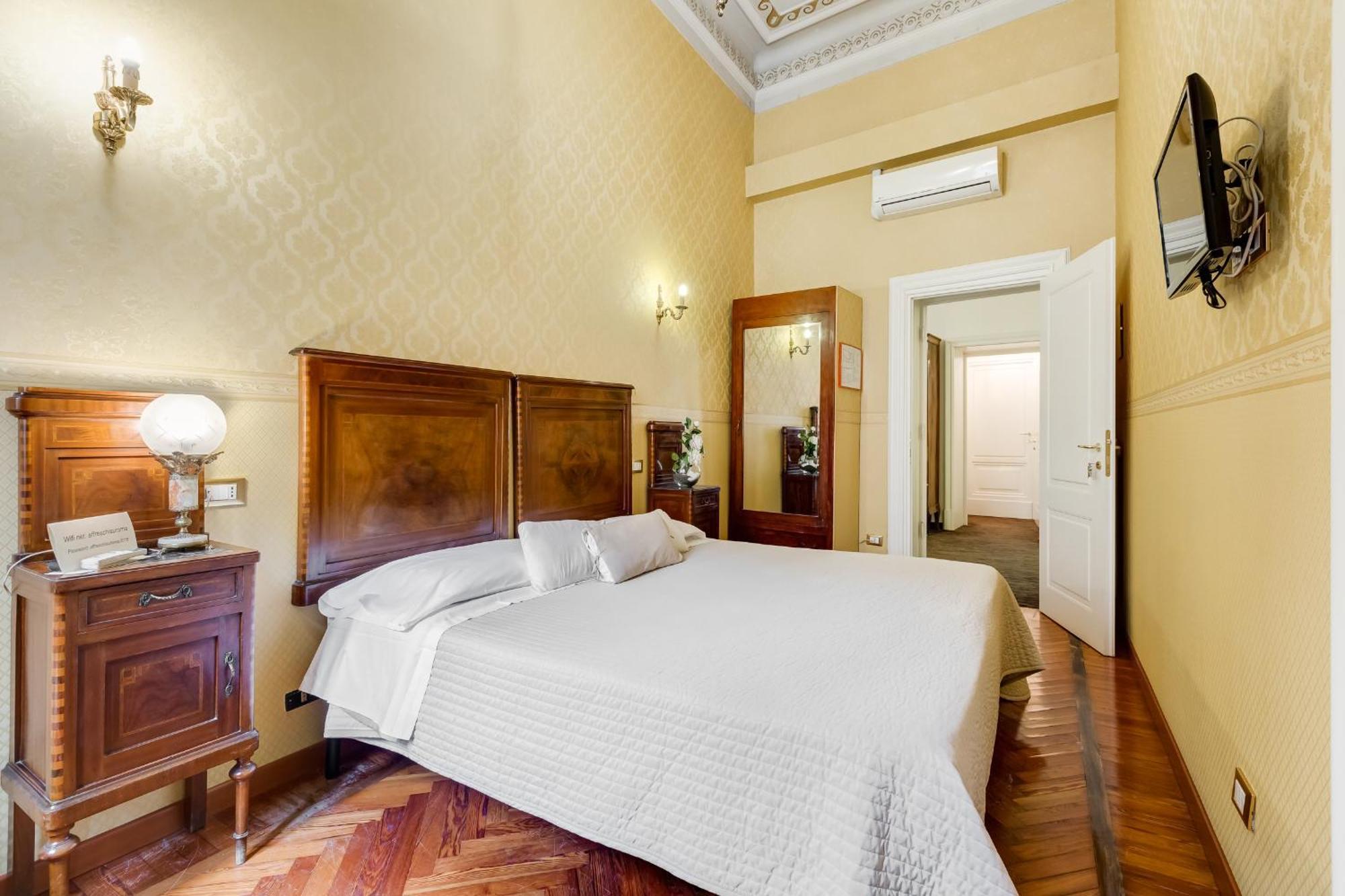 Affreschi Su Luxury Roma