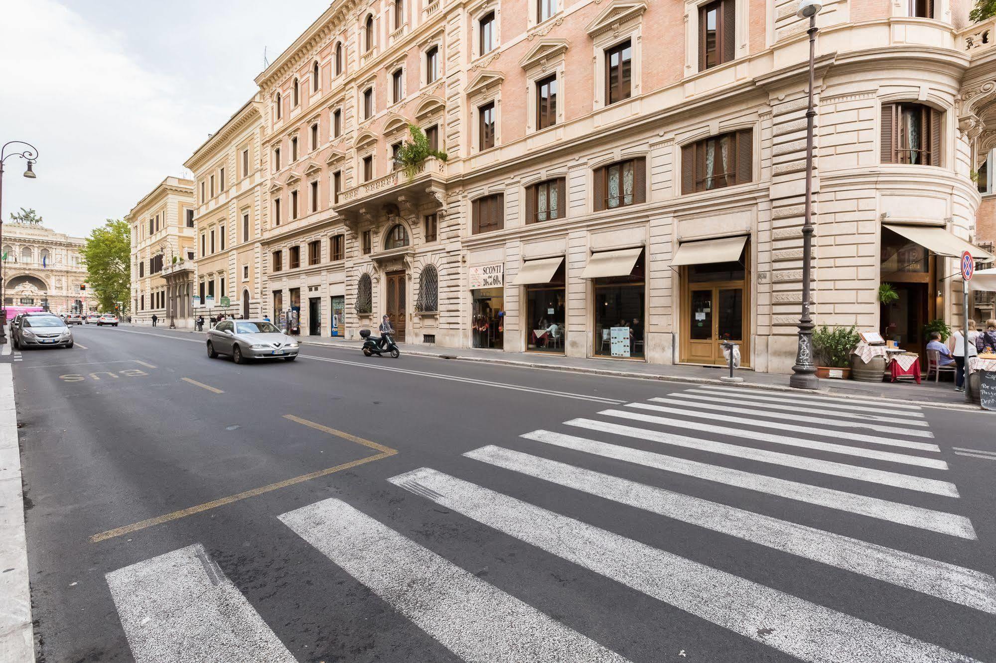 Affreschi Su Luxury 2* Roma
