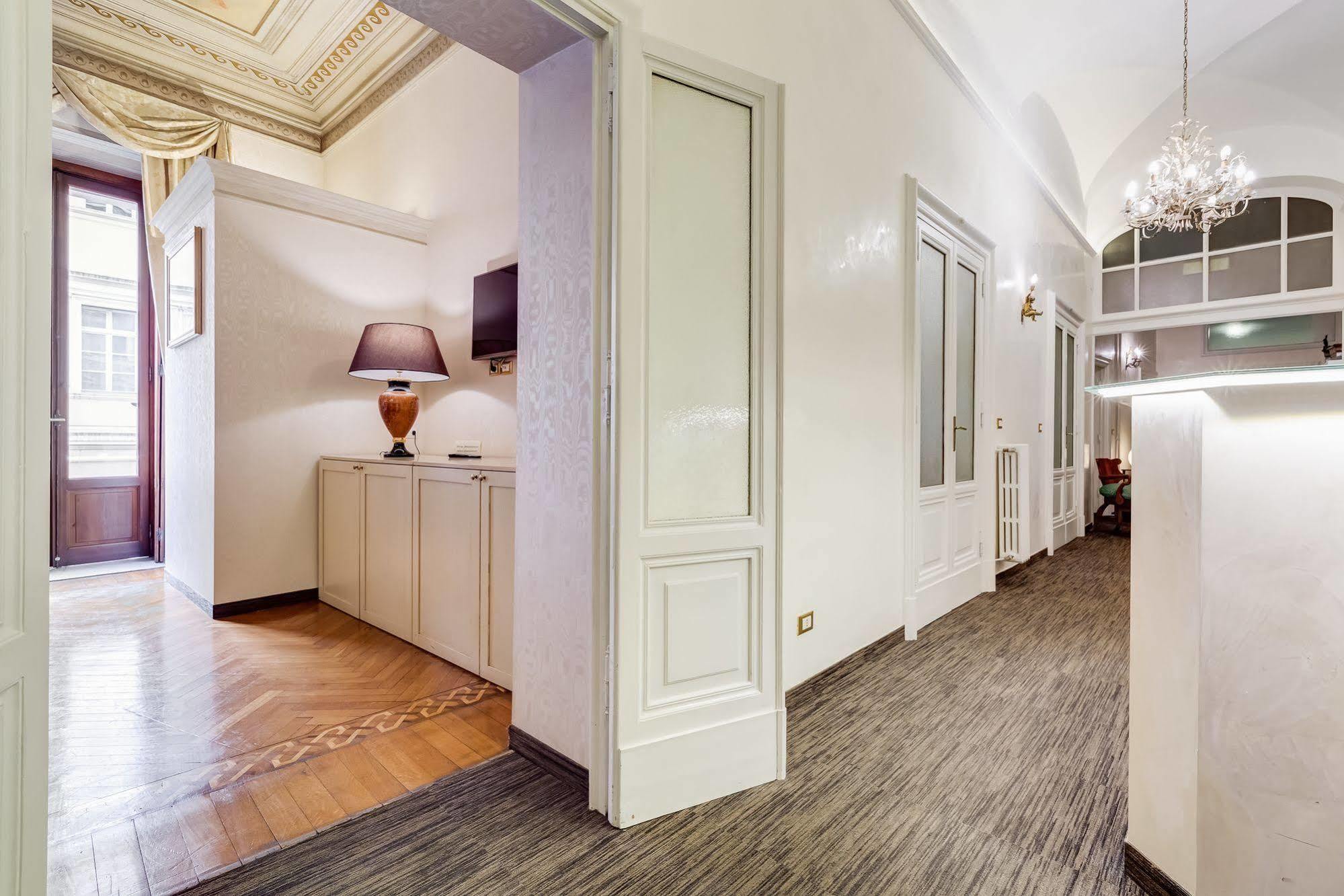 Affreschi Su Luxury Roma